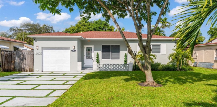 Дом в Норт-Майами-Бич, Флорида 3 спальни, 116.13м2 № 1977153