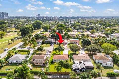Купить виллу или дом в Норт-Майами-Бич, Флорида 3 спальни, 116.13м2, № 1977153 - фото 25