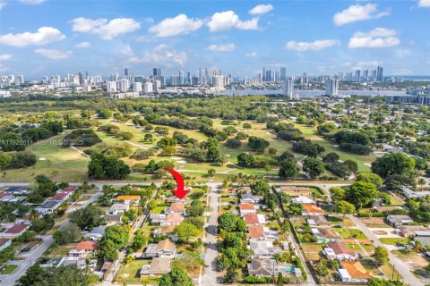 Купить виллу или дом в Норт-Майами-Бич, Флорида 3 спальни, 116.13м2, № 1977153 - фото 26