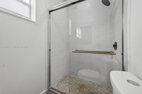 Купить виллу или дом в Норт-Майами-Бич, Флорида 3 спальни, 116.13м2, № 1977153 - фото 20