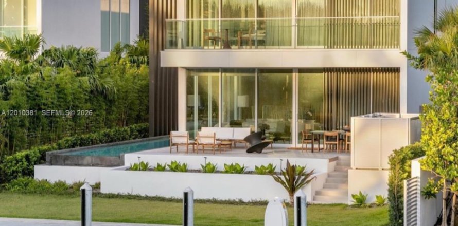 Casa en Miami Beach, Florida 4 dormitorios, 387.22 m2 № 2171039
