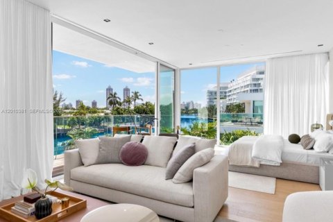 Casa en venta en Miami Beach, Florida, 4 dormitorios, 387.22 m2 № 2171039 - foto 8