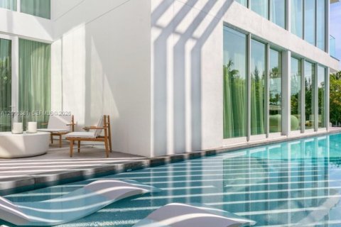 Casa en venta en Miami Beach, Florida, 4 dormitorios, 387.22 m2 № 2171039 - foto 5