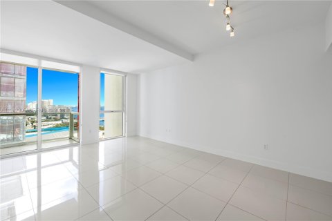 Снять в аренду кондоминиум в Майами, Флорида 1 спальня, 74.88м2, № 2000473 - фото 7