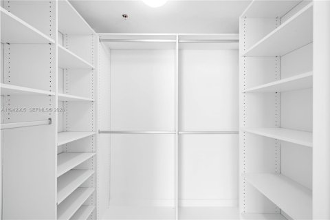 Снять в аренду кондоминиум в Майами, Флорида 1 спальня, 74.88м2, № 2000473 - фото 13