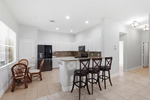 Casa en venta en Cape Coral, Florida, 4 dormitorios, 229.56 m2 № 2196624 - foto 9