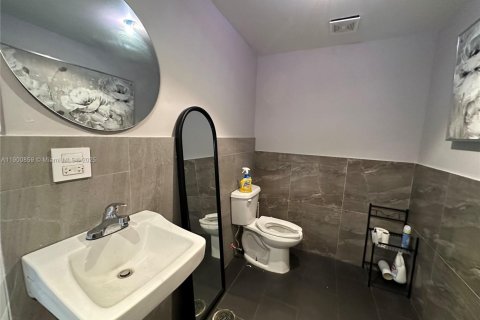 Immobilier commercial à vendre à Miramar, Floride № 1951540 - photo 17