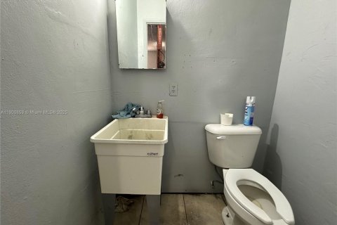 Immobilier commercial à vendre à Miramar, Floride № 1951540 - photo 30