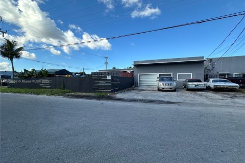 Immobilier commercial à vendre à Miramar, Floride № 1951540 - photo 5