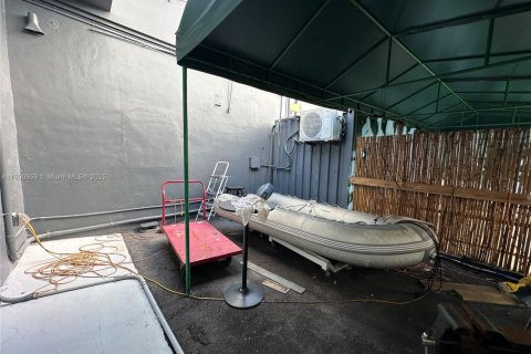 Immobilier commercial à vendre à Miramar, Floride № 1951540 - photo 22
