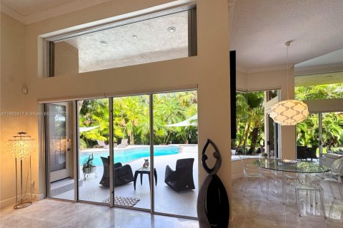 Villa ou maison à vendre à Weston, Floride: 5 chambres, 297.47 m2 № 1946534 - photo 17