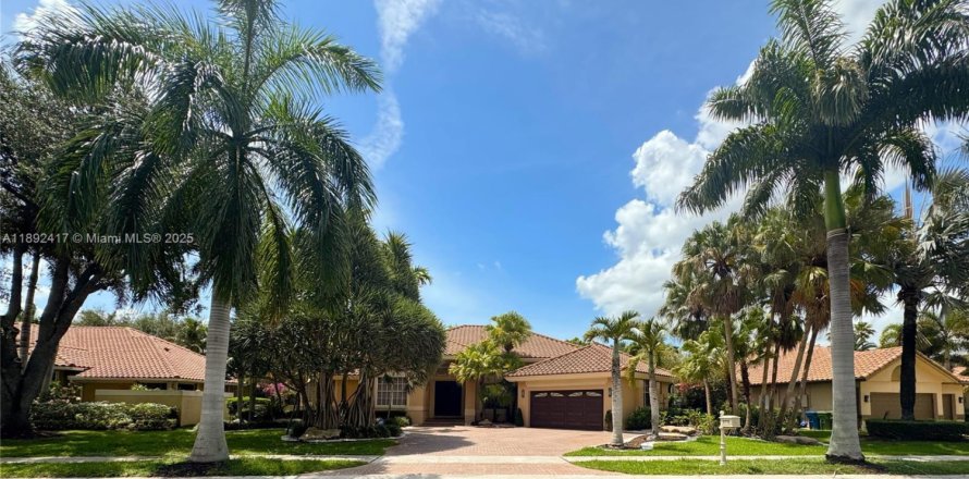 Villa ou maison à Weston, Floride 5 chambres, 297.47 m2 № 1946534