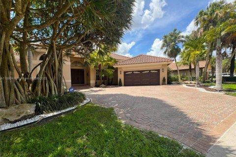 Villa ou maison à vendre à Weston, Floride: 5 chambres, 297.47 m2 № 1946534 - photo 8