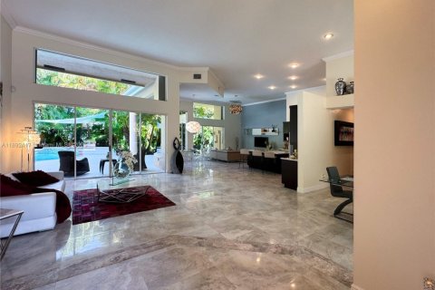 Villa ou maison à vendre à Weston, Floride: 5 chambres, 297.47 m2 № 1946534 - photo 14