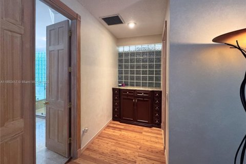 Villa ou maison à vendre à Weston, Floride: 5 chambres, 297.47 m2 № 1946534 - photo 22