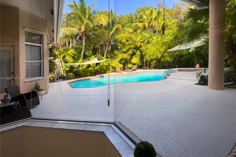 Villa ou maison à vendre à Weston, Floride: 5 chambres, 297.47 m2 № 1946534 - photo 18