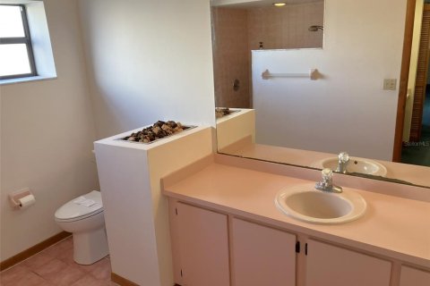 Casa en venta en Palm Harbor, Florida, 4 dormitorios, 197.51 m2 № 1907320 - foto 26