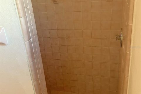 Casa en venta en Palm Harbor, Florida, 4 dormitorios, 197.51 m2 № 1907320 - foto 24