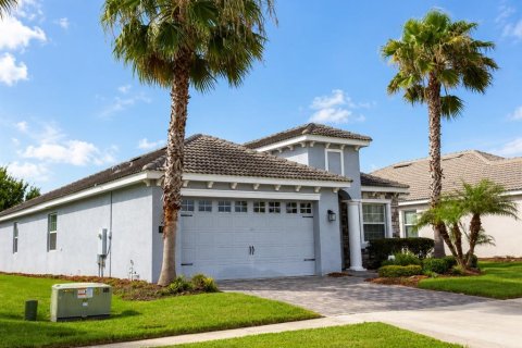 House in Davenport, Florida 4 bedrooms, 210.8 sq.m. № 2213627 - photo 2