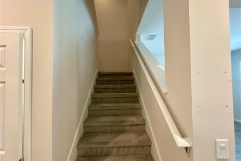 Купить таунхаус в Уинтер-Гарден, Флорида 5 комнат, 164.25м2, № 1899214 - фото 17