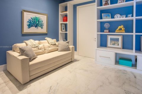 Condo in Sunny Isles Beach, Florida, 3 bedrooms  № 1850578 - photo 10