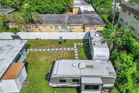 Apartamento en alquiler en Hollywood, Florida, 1 dormitorio, 129.32 m2 № 1965089 - foto 6