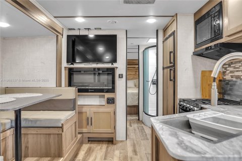 Apartamento en alquiler en Hollywood, Florida, 1 dormitorio, 129.32 m2 № 1965089 - foto 19