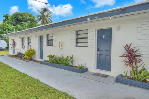 Apartamento en alquiler en Hollywood, Florida, 1 dormitorio, 129.32 m2 № 1965089 - foto 10