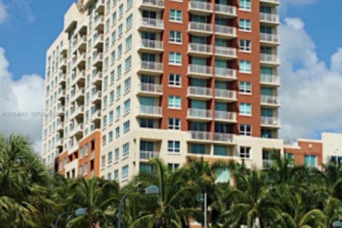 Condo in Miami, Florida, 1 bedroom  № 2386910 - photo 6