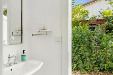 Villa ou maison à louer à Delray Beach, Floride: 4 chambres, 308.62 m2 № 2191879 - photo 2