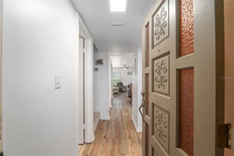 Touwnhouse à vendre à Ocala, Floride: 2 chambres, 118.73 m2 № 1725269 - photo 4