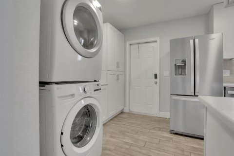 Immobilier commercial à vendre à Delray Beach, Floride: 156.26 m2 № 2251519 - photo 8