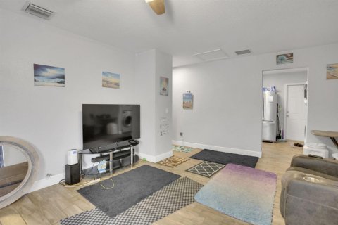 Immobilier commercial à vendre à Delray Beach, Floride: 156.26 m2 № 2251519 - photo 16