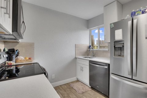 Immobilier commercial à vendre à Delray Beach, Floride: 156.26 m2 № 2251519 - photo 20