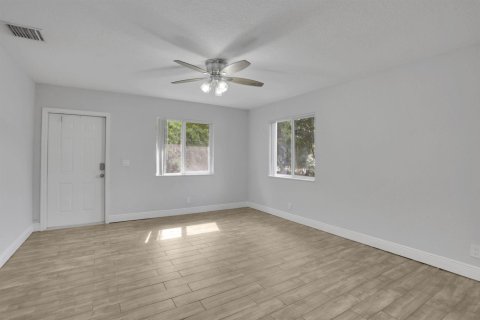 Immobilier commercial à vendre à Delray Beach, Floride: 156.26 m2 № 2251519 - photo 7