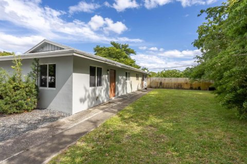Immobilier commercial à vendre à Delray Beach, Floride: 156.26 m2 № 2251519 - photo 2