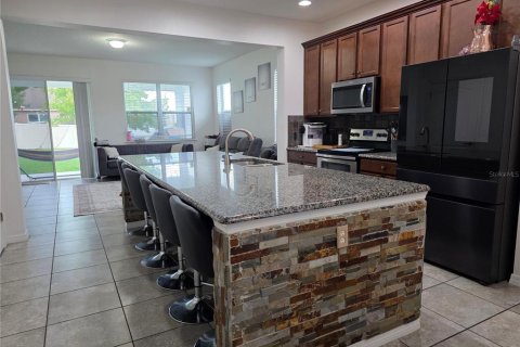 House in Windermere, Florida 4 bedrooms, 203.64 sq.m. № 2280677 - photo 3