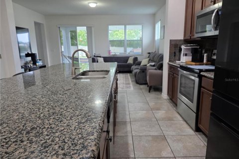 House in Windermere, Florida 4 bedrooms, 203.64 sq.m. № 2280677 - photo 4