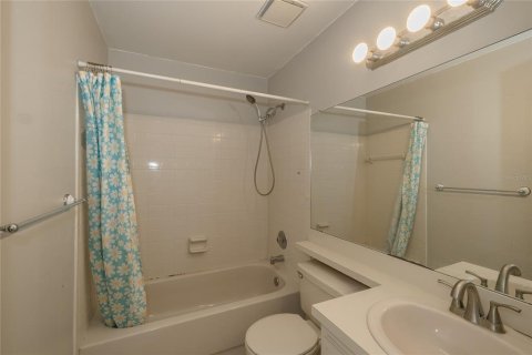 House in Palm Harbor, Florida 2 bedrooms, 90.67 sq.m. № 1905581 - photo 16