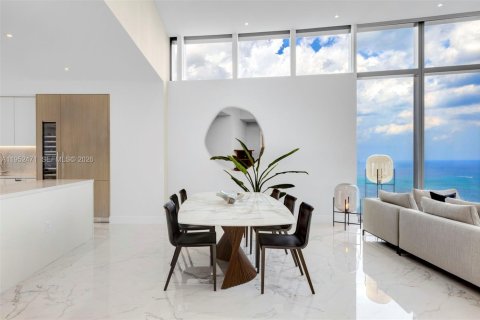 Купить кондоминиум в Санни-Айлс-Бич, Флорида 3 спальни, 286.14м2, № 2056051 - фото 13