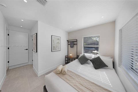 Propiedad comercial en venta en Miami, Florida, 149.11 m2 № 2000021 - foto 13