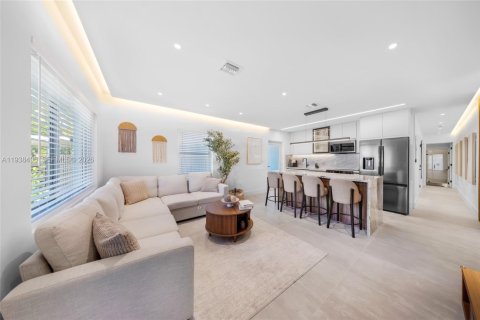 Propiedad comercial en venta en Miami, Florida, 149.11 m2 № 2000021 - foto 29