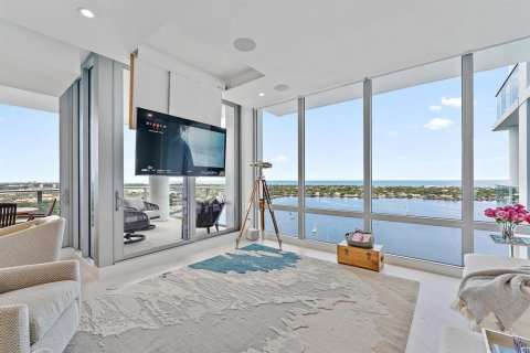 Condo in North Palm Beach, Florida, 4 bedrooms  № 2393191 - photo 3