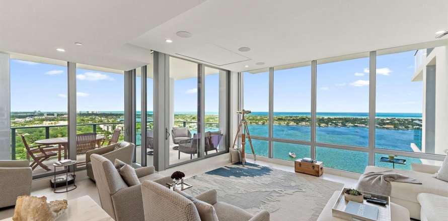 Condo in North Palm Beach, Florida, 4 bedrooms  № 2393191