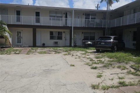 Снять в аренду кондоминиум в Холливуд, Флорида 1 спальня, 53.88м2, № 1796427 - фото 16