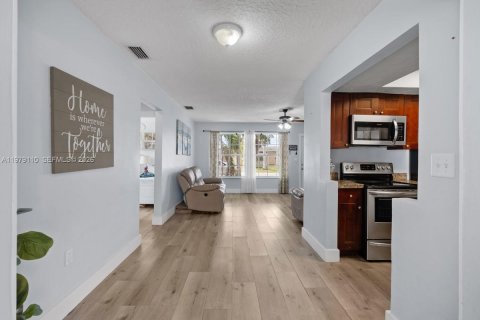 Купить виллу или дом в Санрайз, Флорида 2 спальни, 87.33м2, № 2049659 - фото 15