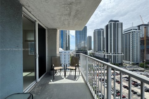 Condominio en venta en Miami, Florida, 2 dormitorios, 84.91 m2 № 1756818 - foto 16