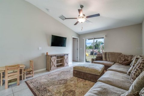 House in Sun City Center, Florida 3 bedrooms, 134.8 sq.m. № 1721306 - photo 17