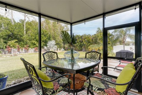 Villa ou maison à louer à Bradenton, Floride: 2 chambres, 114.27 m2 № 1008204 - photo 25