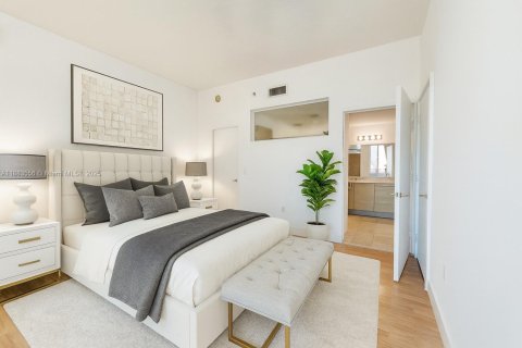 Снять в аренду кондоминиум в Майами, Флорида 1 спальня, 63.08м2, № 1947913 - фото 2